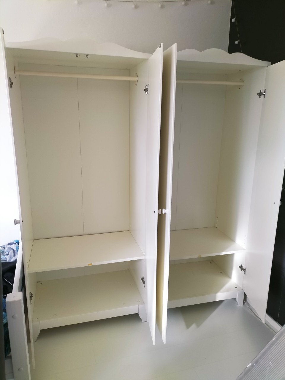 2x kledingkast kinderkamer