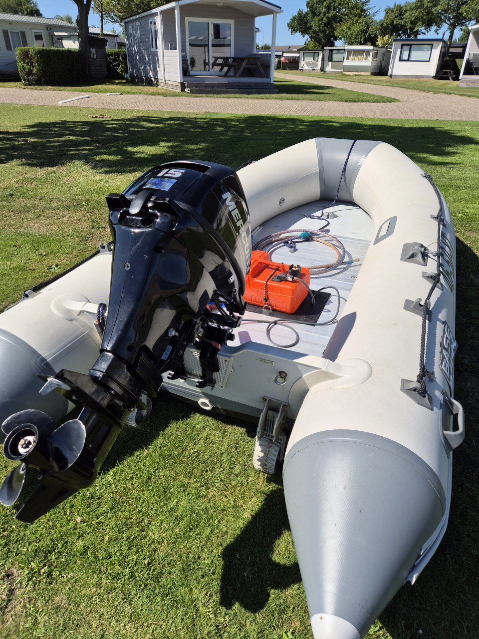 Base marine 3.60 met 15pk mercury