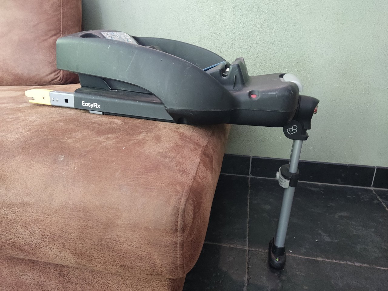 Easyfix bevestiging maxi cosi voor in auto