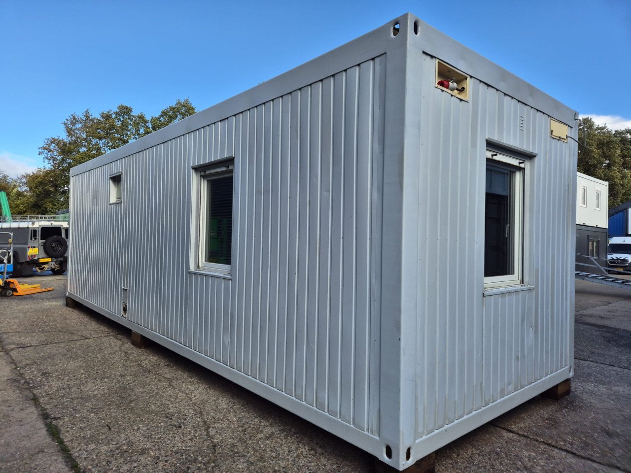 Bouwkeet / kantoorunit / directiekeet / woonunit 9x3m