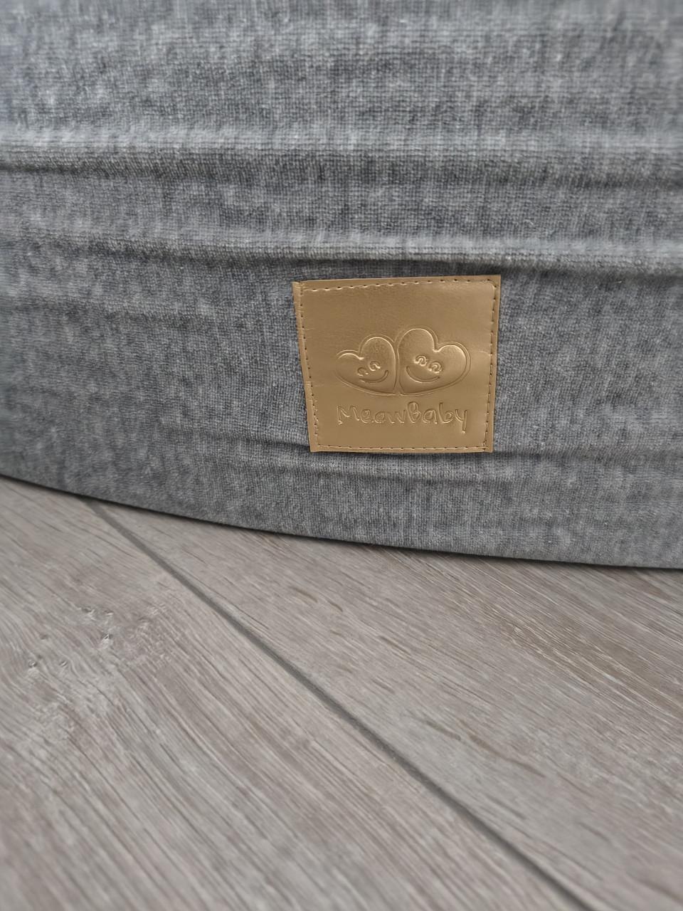 Complete speelset Meow Baby grijs! Ballenbak, klimkussens.