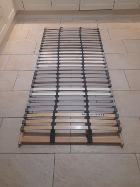 Lattenbodem 90 x200  ( in goede staat )