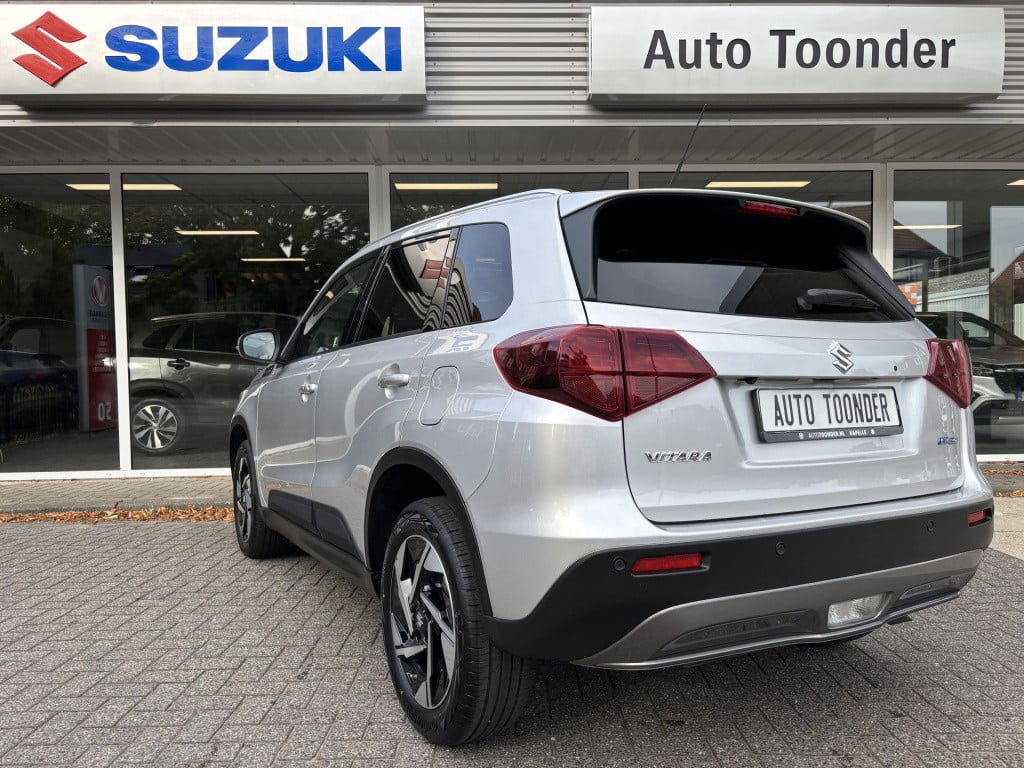 Suzuki Vitara 1.4 boosterjet style smart hybrid/ panoramadak