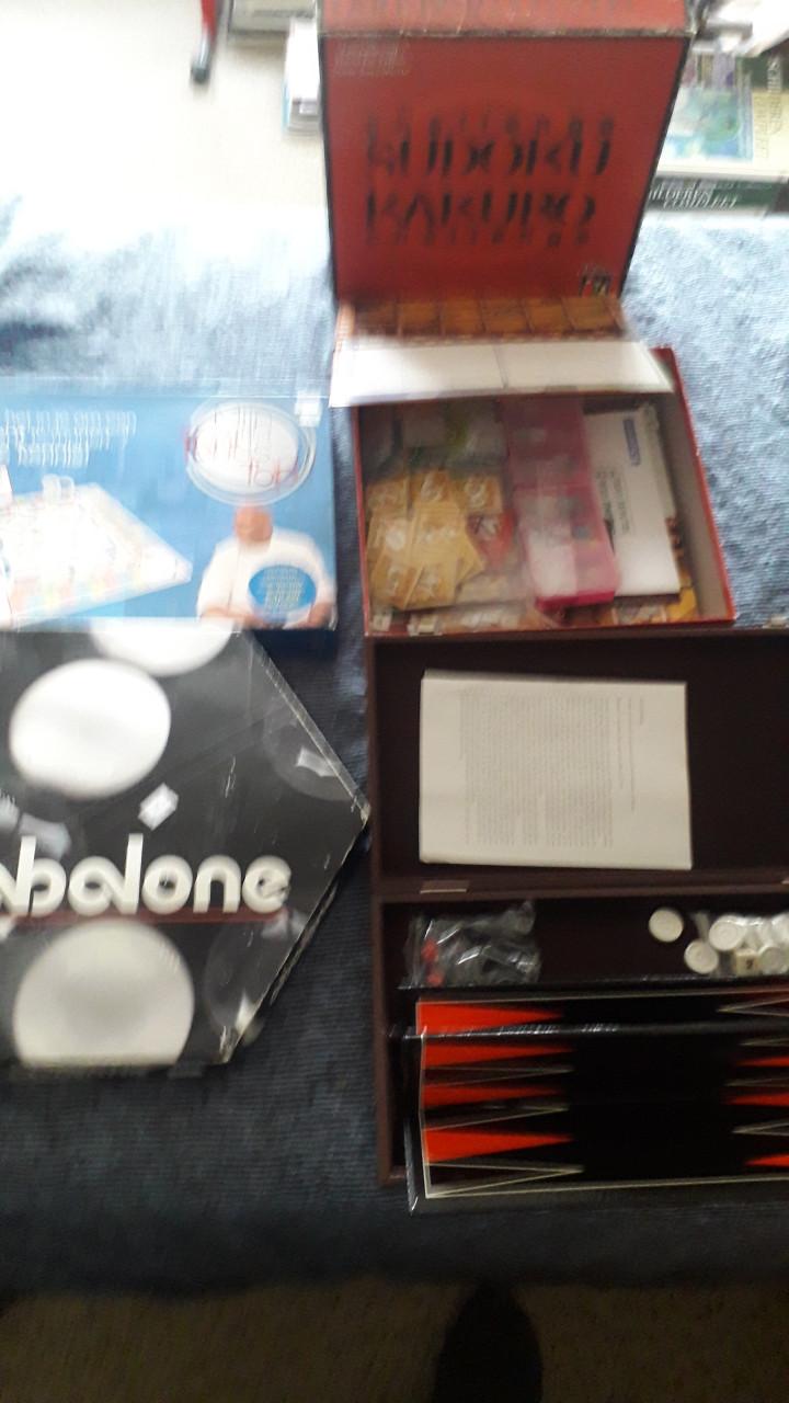 Spelmagazijnen en bordspellen