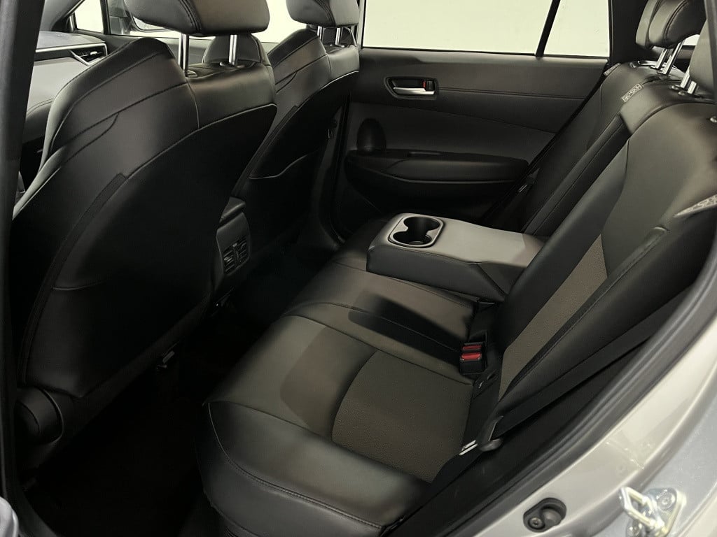 Toyota Corolla Cross 2.0 hp hybrid frist edition | bms | keyless | navi | t