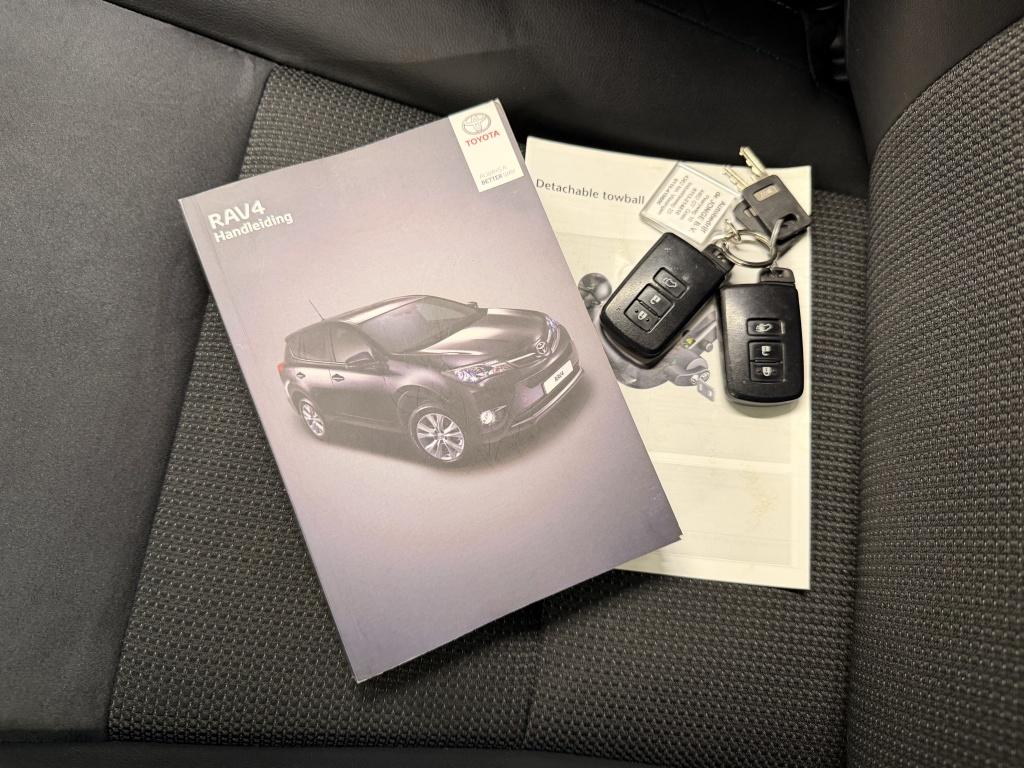 Toyota Rav4 2.5 hybrid awd style
