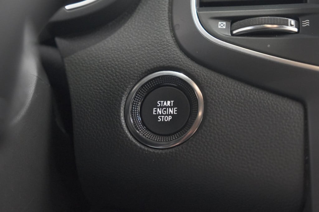 Renault Megane tce 140 edc techno | trekhaak | camera | navigatie | 9.3 inc