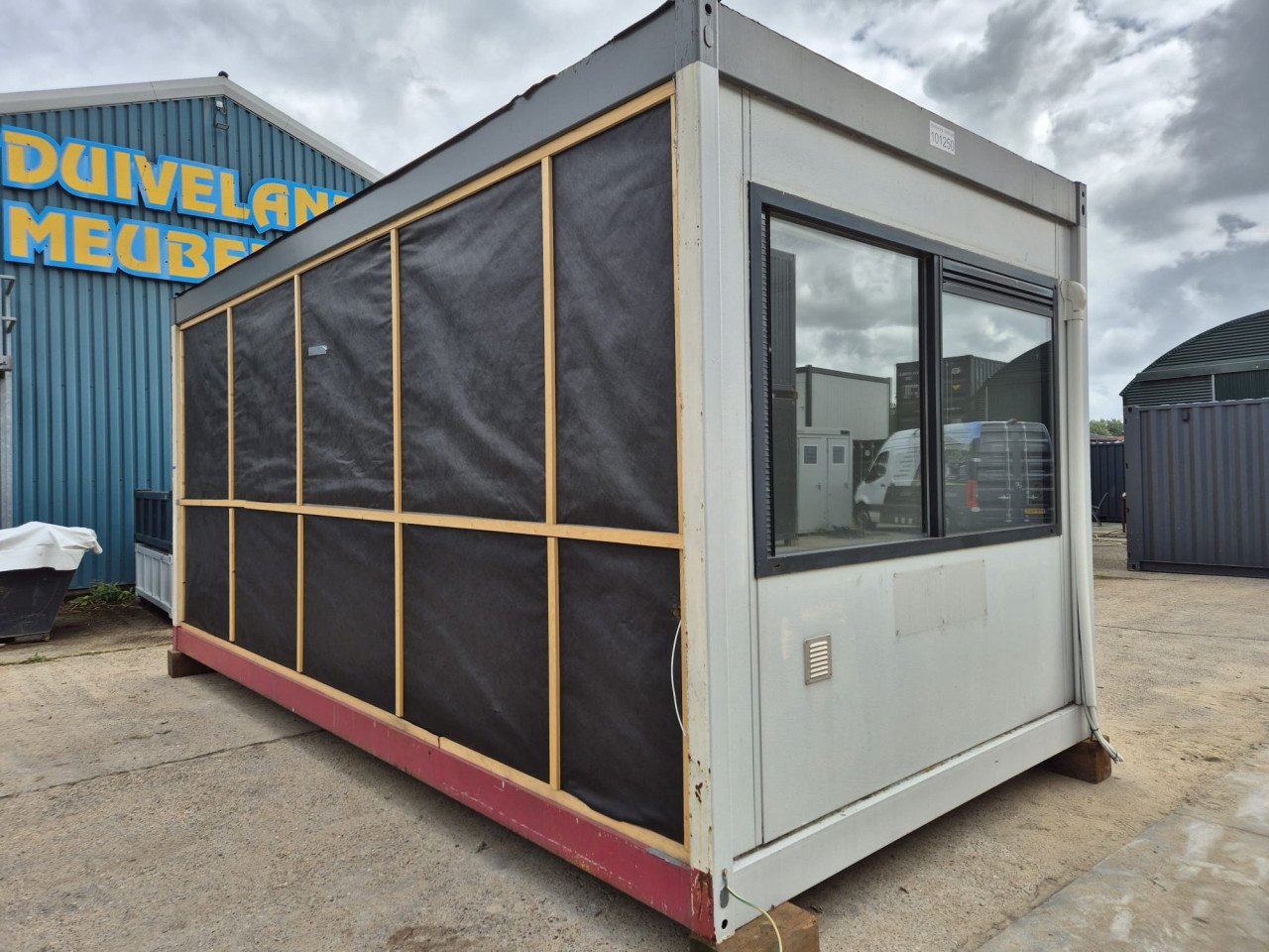 6x3m kantoorunit / woonunit / schaftkeet / bouwkeet