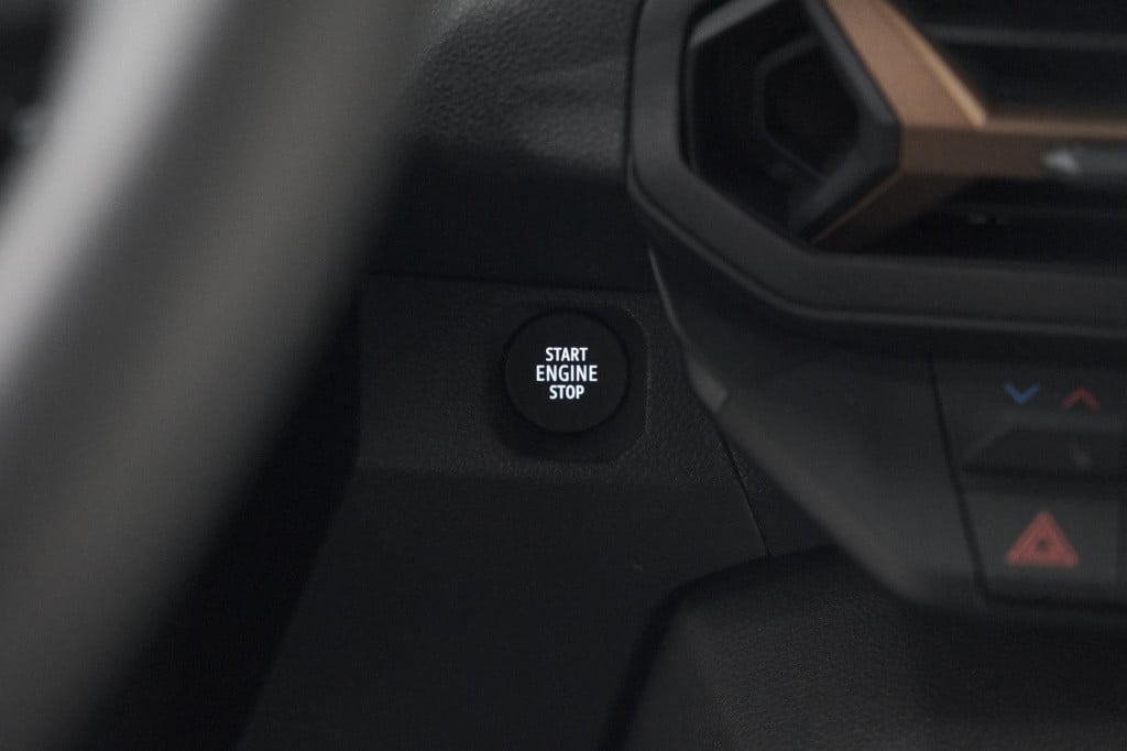 Dacia Duster tce 130 mild hybrid extreme | camera | apple carplay | automat