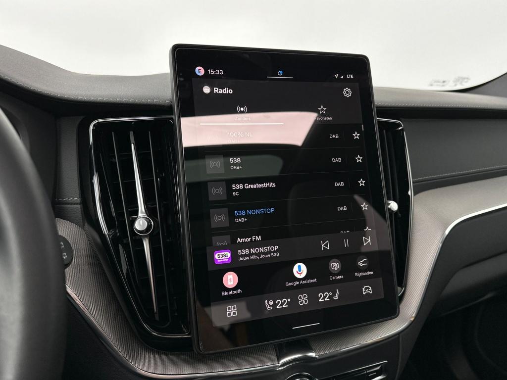 Volvo XC60 polestar engineered recharge plug-in hybrid awd