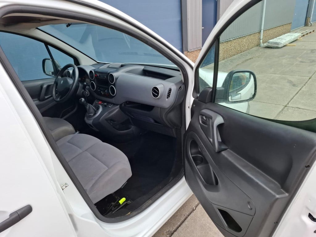 Peugeot Partner 120 1.6 hdi 75 l1 xr airco / nap / elektrische ramen / 3 zi