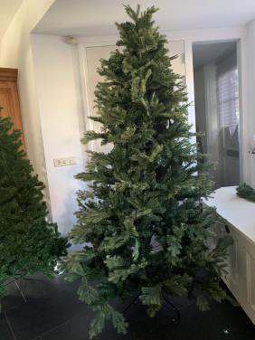 Kerstboom 2.10 natuurgetrouw