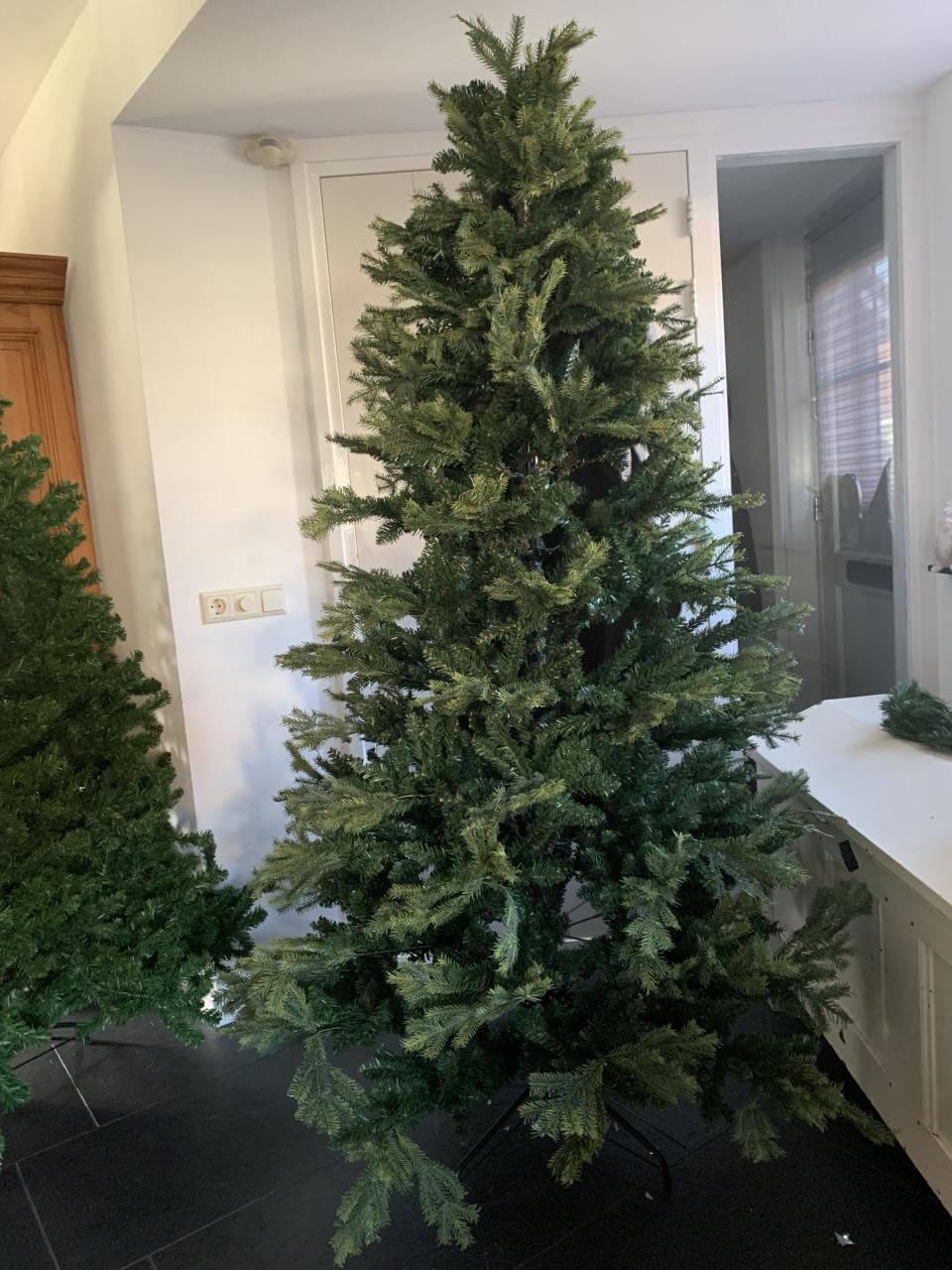 Kerstboom 2.10 natuurgetrouw