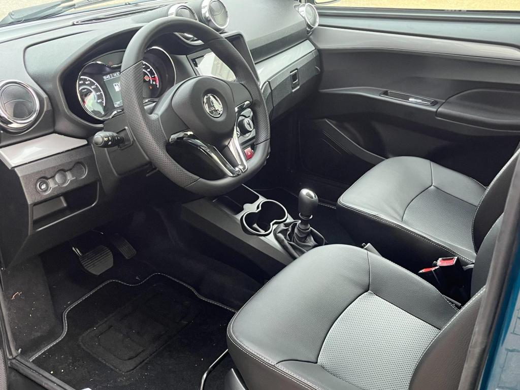 Aixam Crossover brommobiel suv met abs en reservewiel