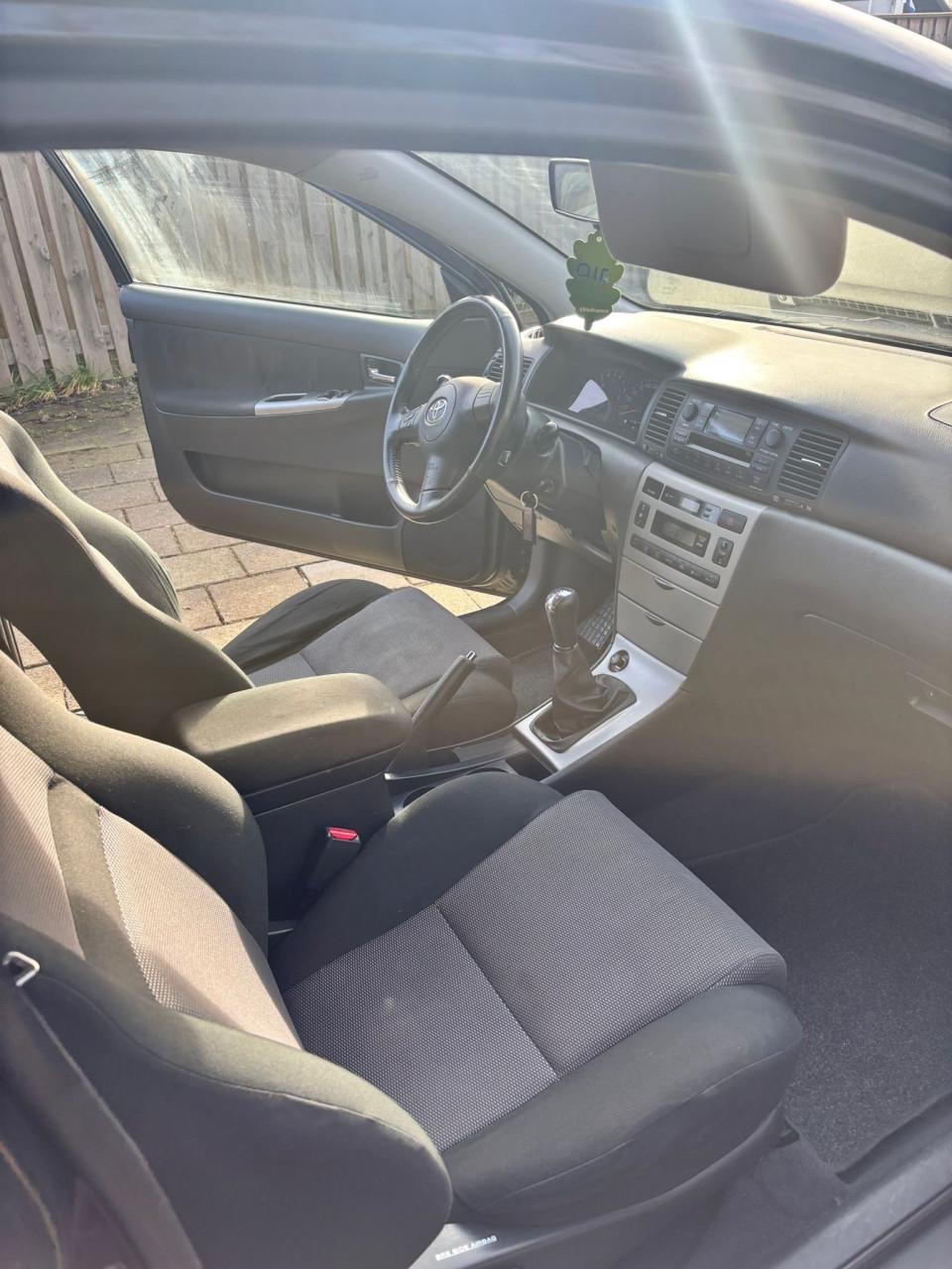 MOOIE TOYOTA COROLLA 1.6 16V VVT-i 3DR 2007 ZWART