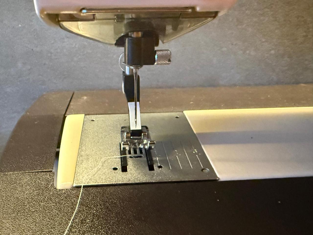 Naaimachine Husqvarna Optima 150