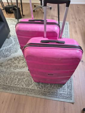 2 grote reiskoffers