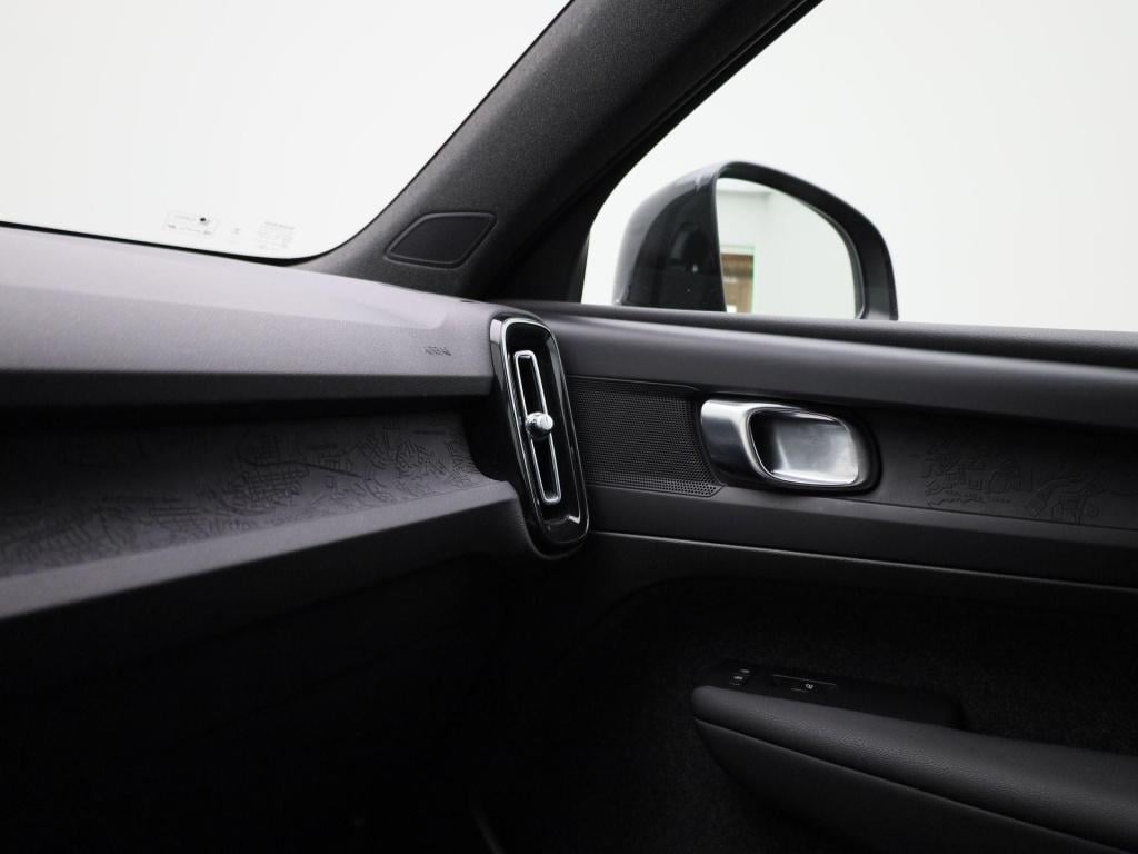 Volvo XC40 recharge core | automaat | apple carplay / android auto | virtua