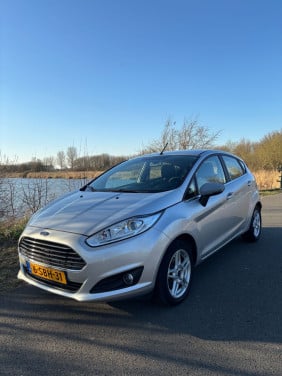 Ford Fiësta 1.0 5D 2013 Nieuwe apk!