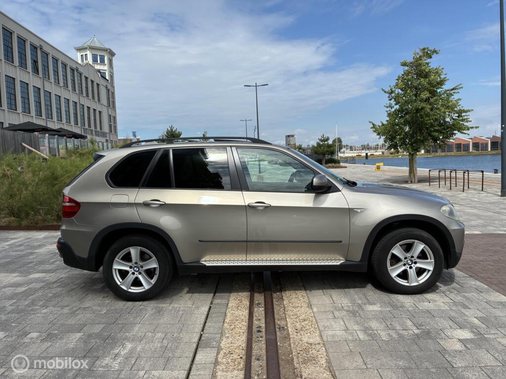 BMW X5 xDrive30d High Executive km257.412 Nap Pano BJ2007
