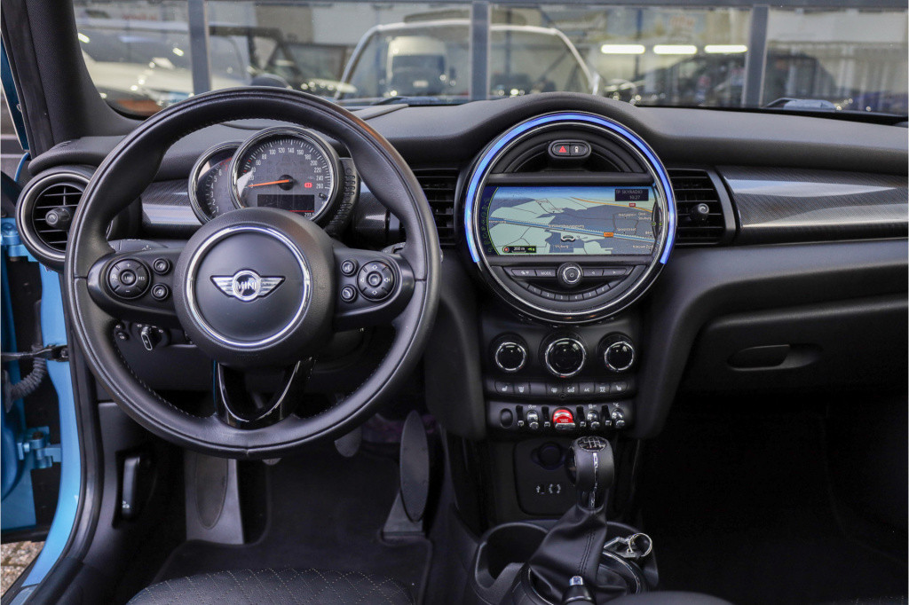 Mini Cooper mini 2.0 chili serious business pano i navipro i cam