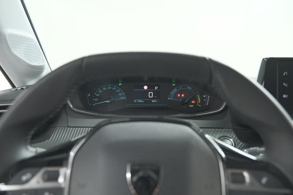 Peugeot 208 ev allure 50 kwh | stoelverwarming | apple carplay | parkeersen