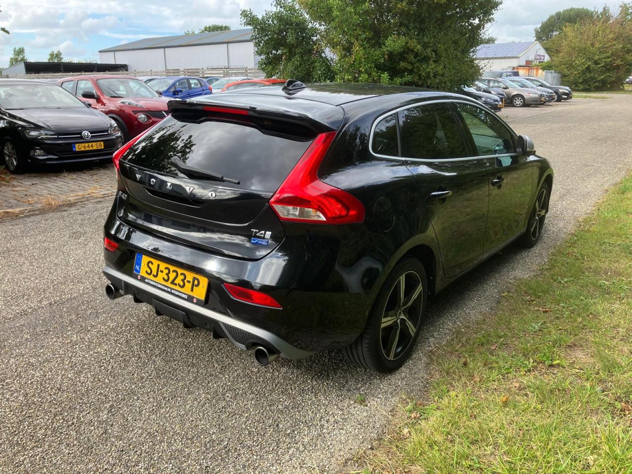 Volvo V40 T4