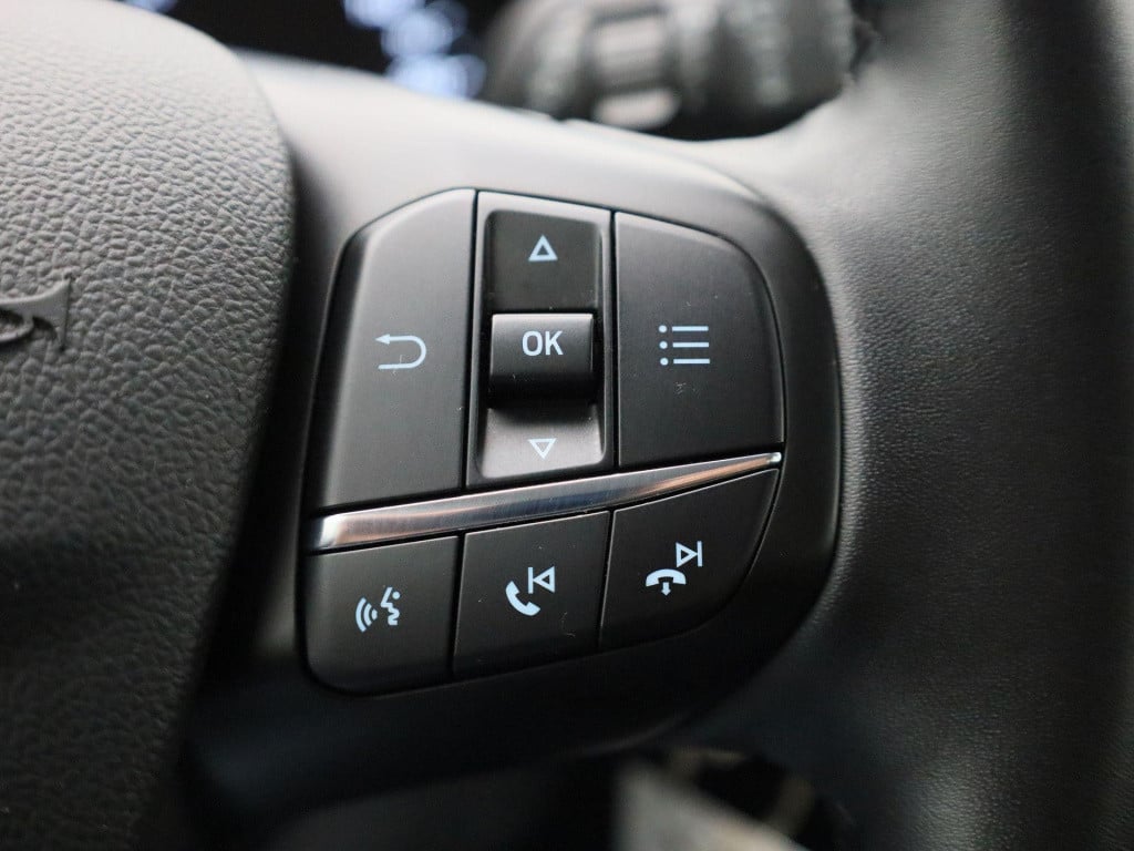 Ford Focus 1.0 ecoboost hybrid connected | parkeer sensoren | navigatie | c