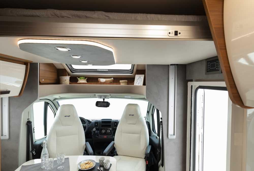 Elnagh Baron 531 - 2022 - complete halfintegraal van slechts 5,99 meter