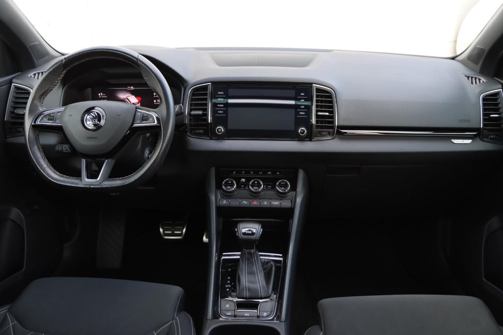 Skoda Karoq 1.5 tsi sportline business 150pk dsg7