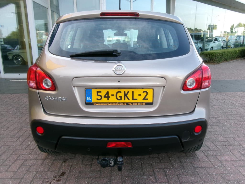 Nissan Qashqai 1.6 airco, cr.contr., panoramadak, trekhaak