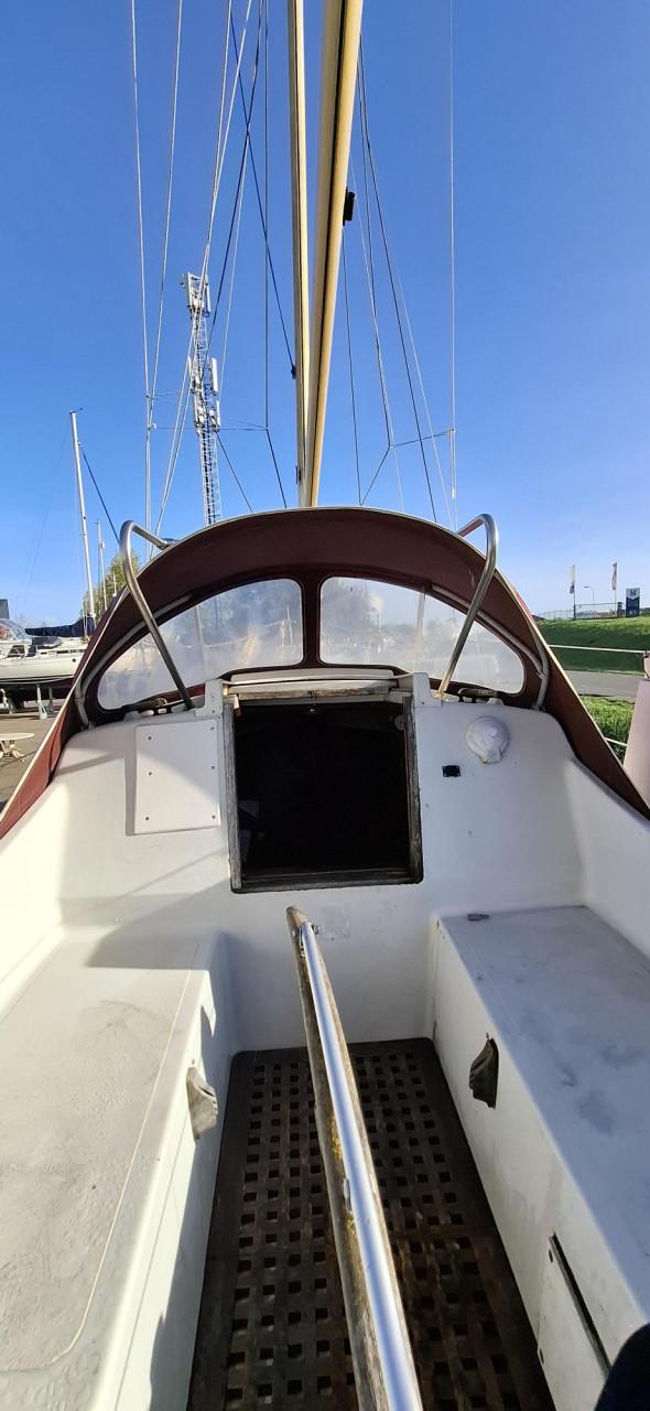 Hurley 700 kajuitzeilboot