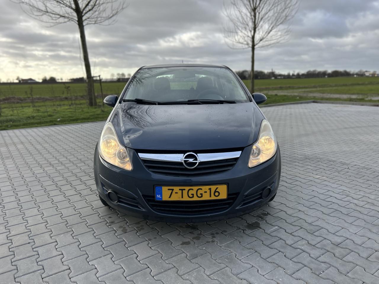 Opel Corsa 1.2-16V Cosmo|AIRCO|APK|