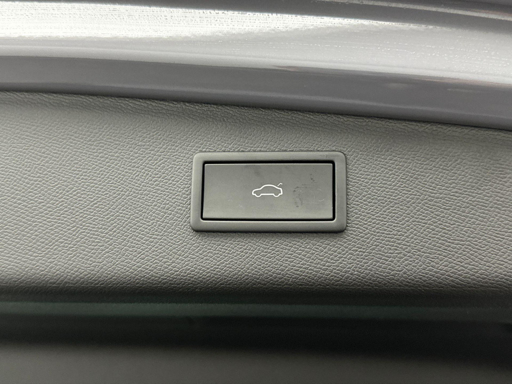 Seat Leon sportstourer 1.5 tsi e-hybrid fr phev first edition