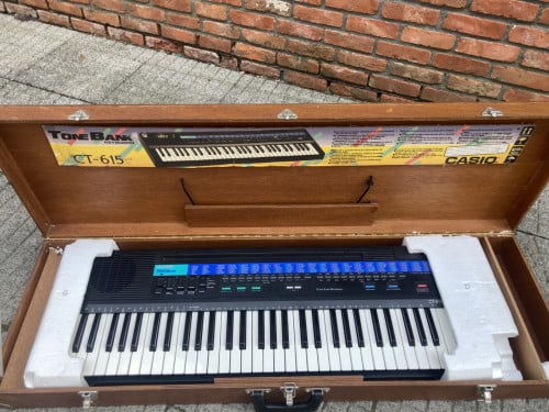 Casio CT 615 keyboard