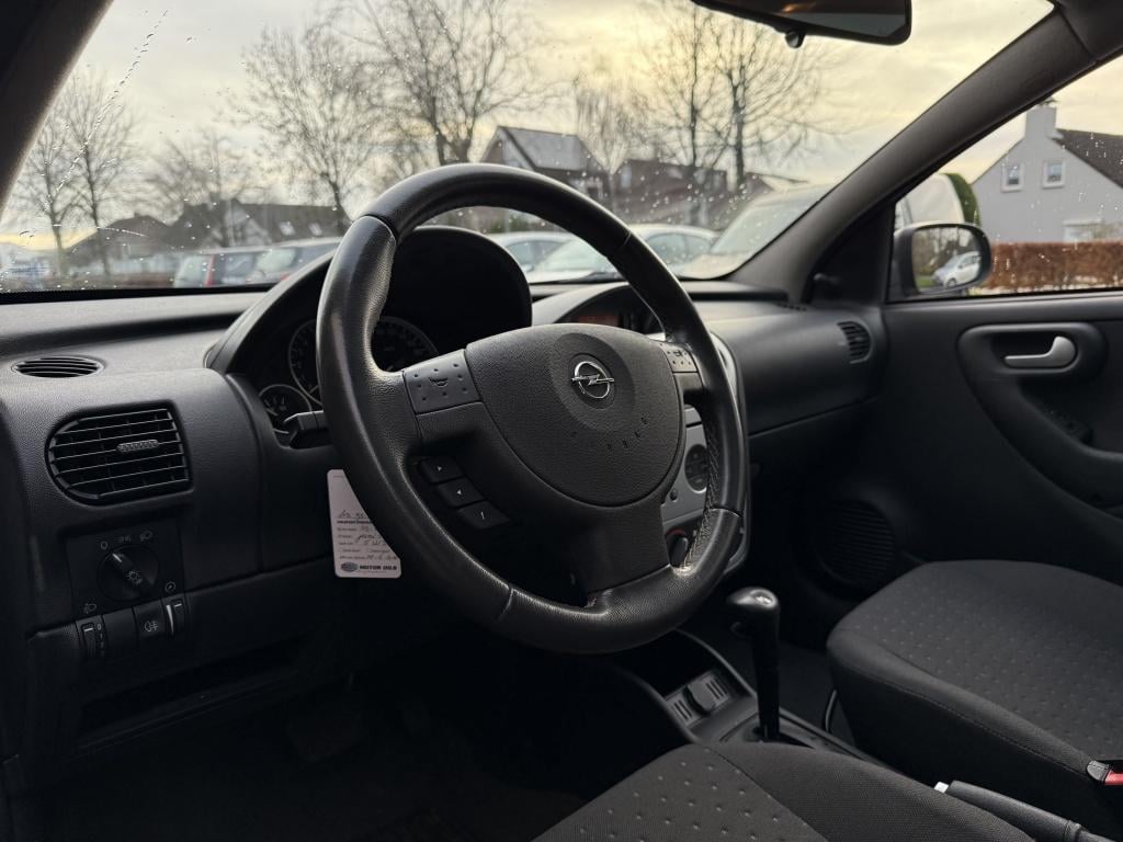 Opel Corsa 1.4-16v njoy automaat!