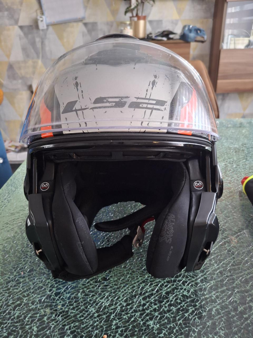 Motor helm ls2
