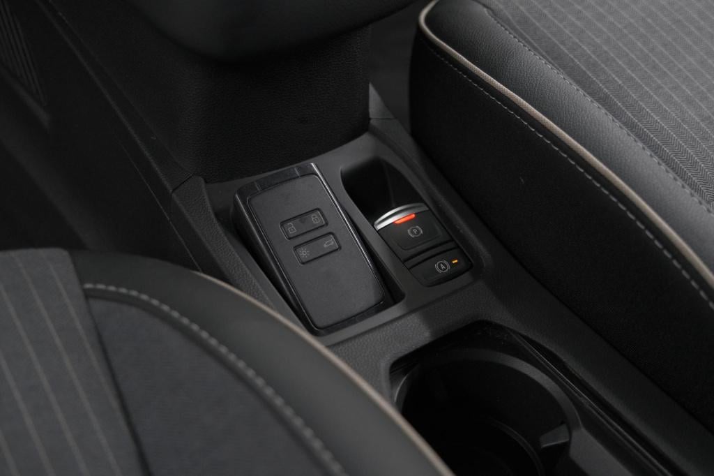 Renault Clio tce 90 gpf techno | 360 camera | adaptieve cruise control | 9.