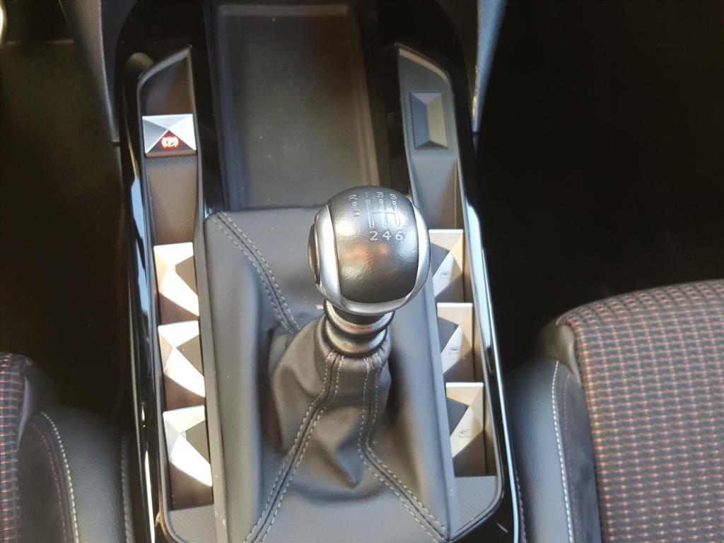 Ds Ds 3 crossback 1.2 puretech 100pk business | navi | bt | applecarplay & 