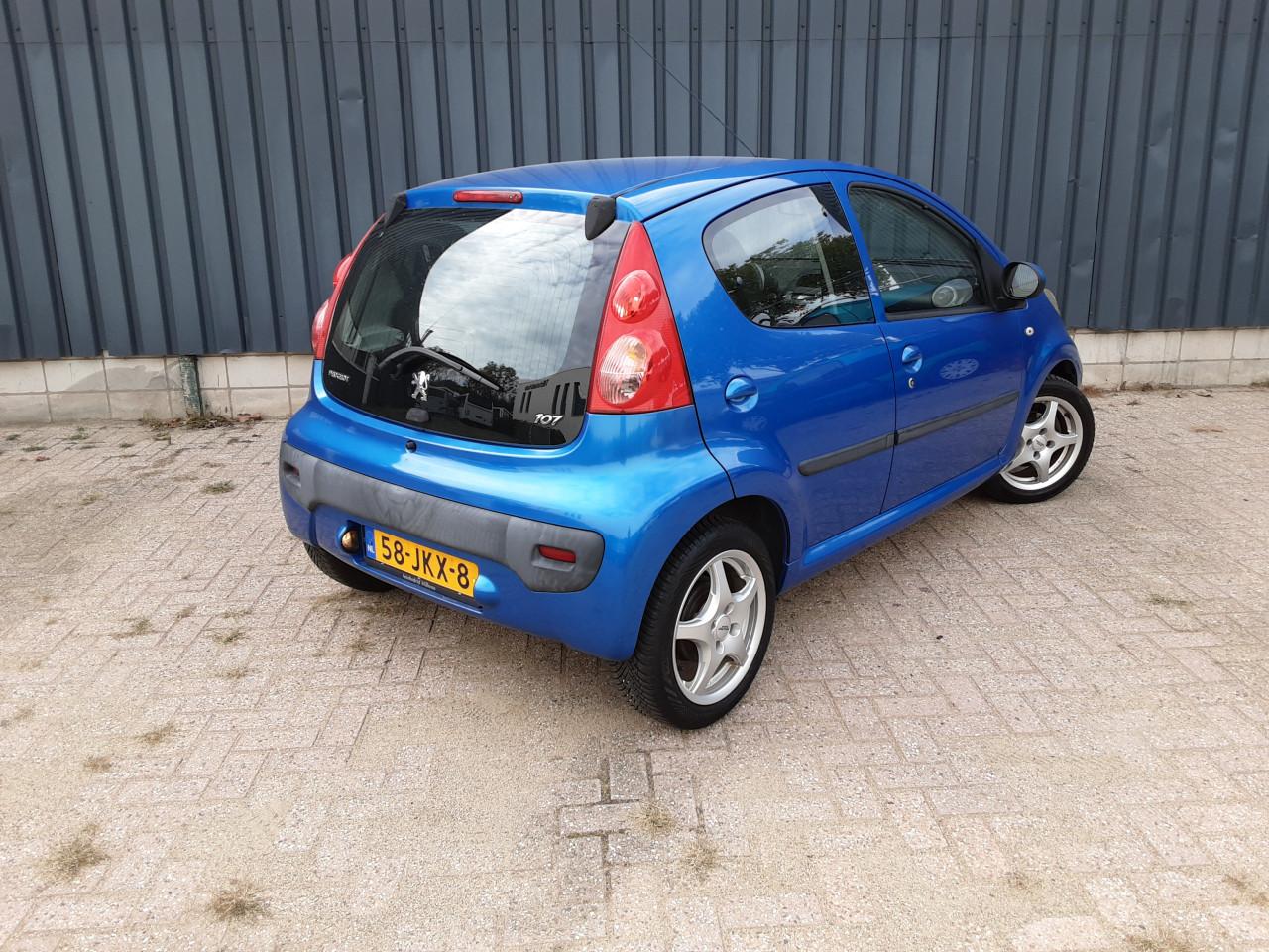 Peugeot 107 1.0-12V Sublime