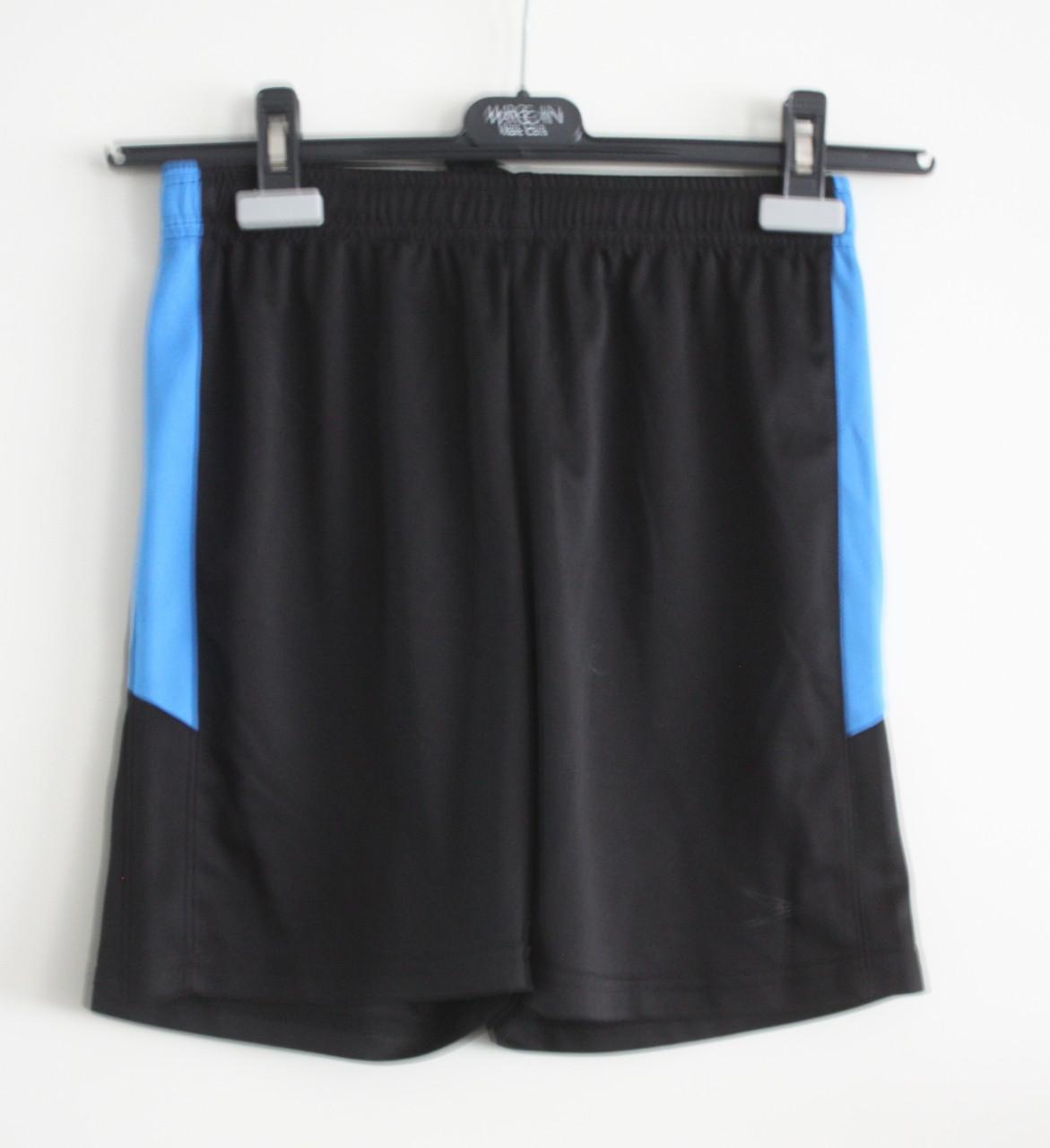 Sportbroekje met blauwe bies  maat 152