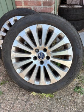 Ford winterbanden met velgen