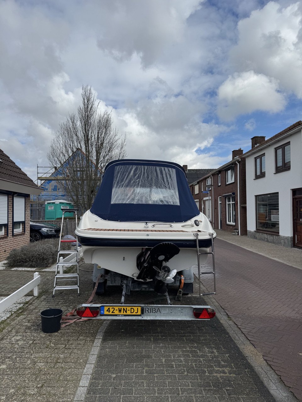 Bayliner 602 capri cuddy + Geremde RIBA dubbelasser