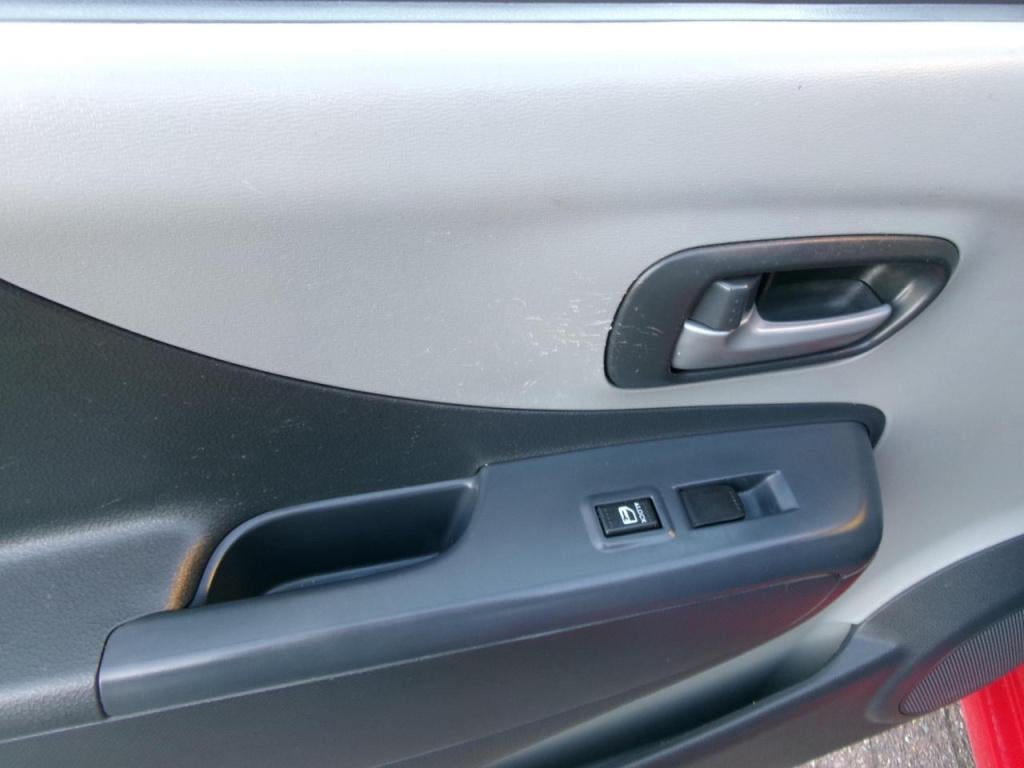 Nissan Pixo 1.0 airco, c.v. 92000 km (lichte hagelschade)