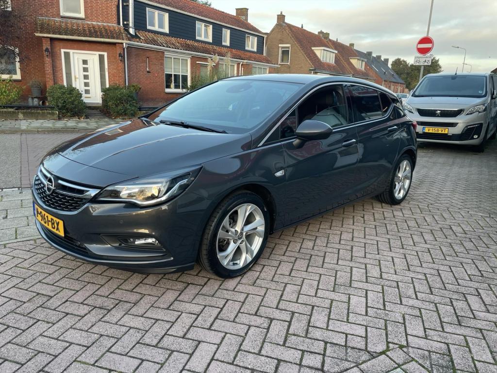 Opel Astra 1.4 turbo 92kw 5d