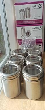 13 st.=€4 / Voorraadbus met doorzichtige deksel - 13 st. waarvan 7 nieuwe