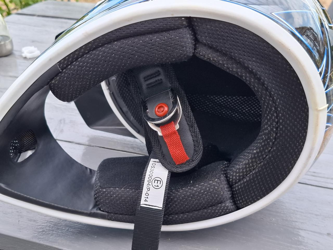 Helm  van merk THH Helmets te koop