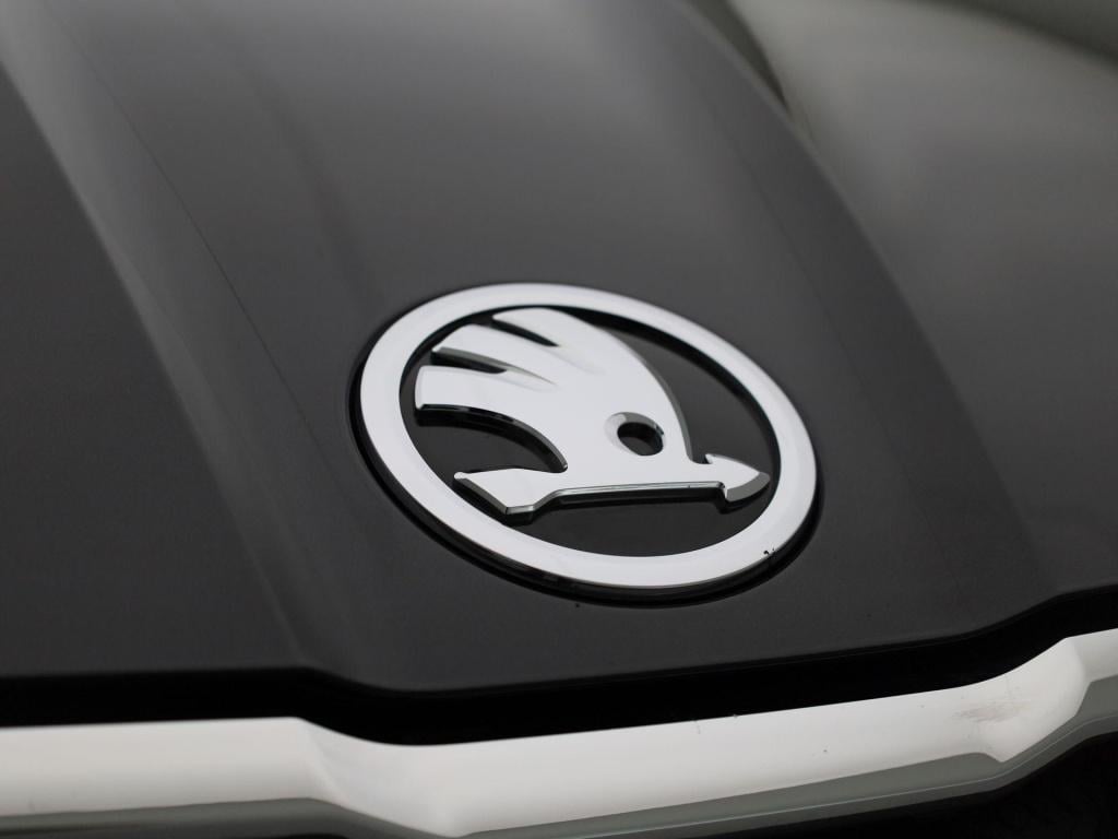 Skoda Enyaq Iv 60 | trekhaak | navigatie | apple carplay / android auto | v