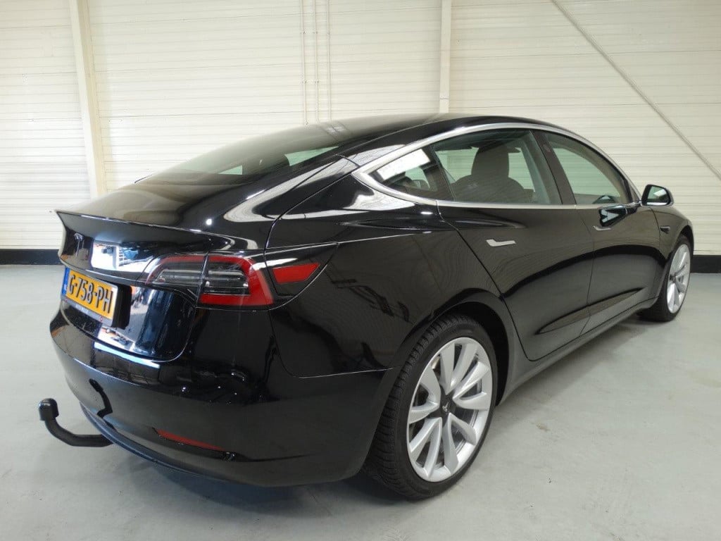 Tesla Model 3 long-range rwd 287pk 75kwh