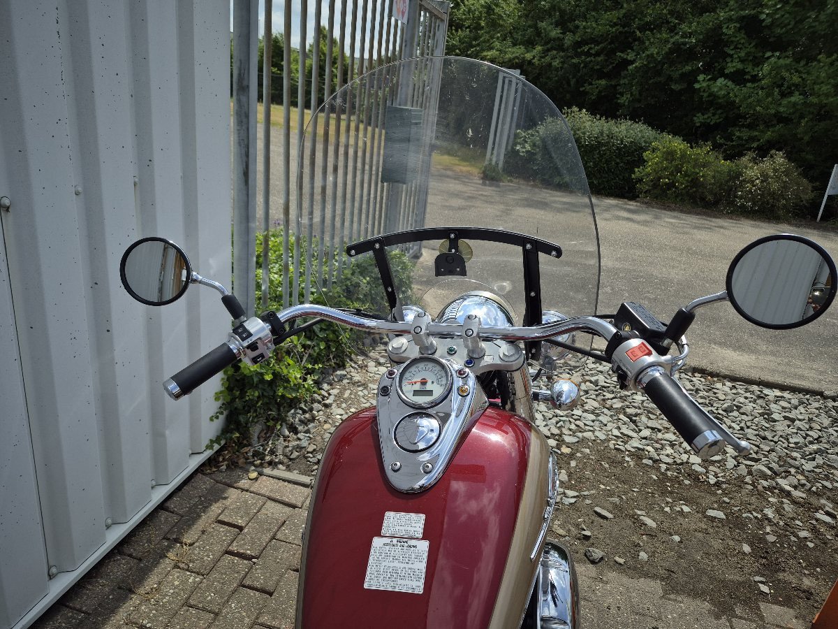 Honda Shadow VT750 Classic met weinig Km